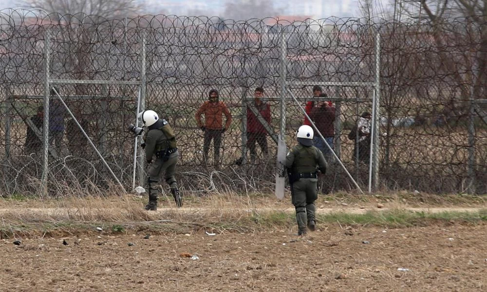 Οργανωμένη επιχείρηση στον Έβρο: Περούκες, drones και καρτελάκια στα σύνορα